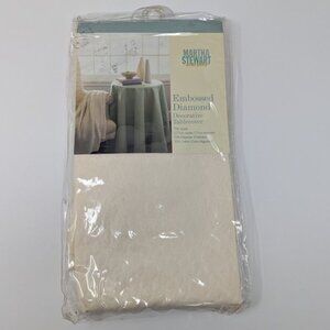 NEW Martha Stewart Everyday Embossed Diamond Decorative Table Vover Cloth Round